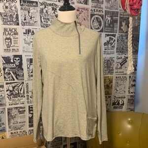 Toad&Co Striped Gray and‎ White Pullover Size XL